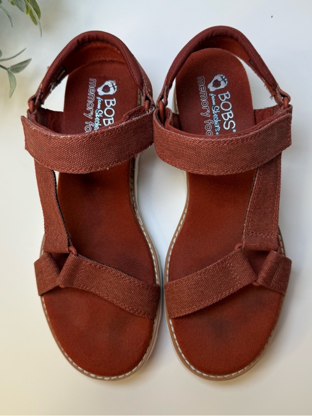 Skechers BOBS Desert Kiss Women's Wedge Sandals in Brick Red Size 9 Adjustable - Picture 6 of 16